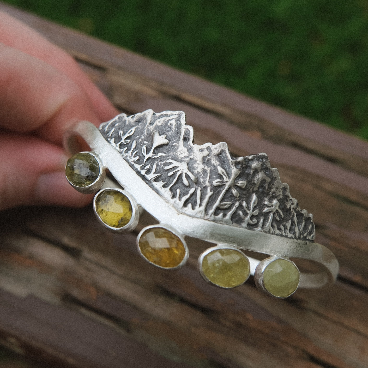 Wildflower Ridgeline Cuff | green garnet