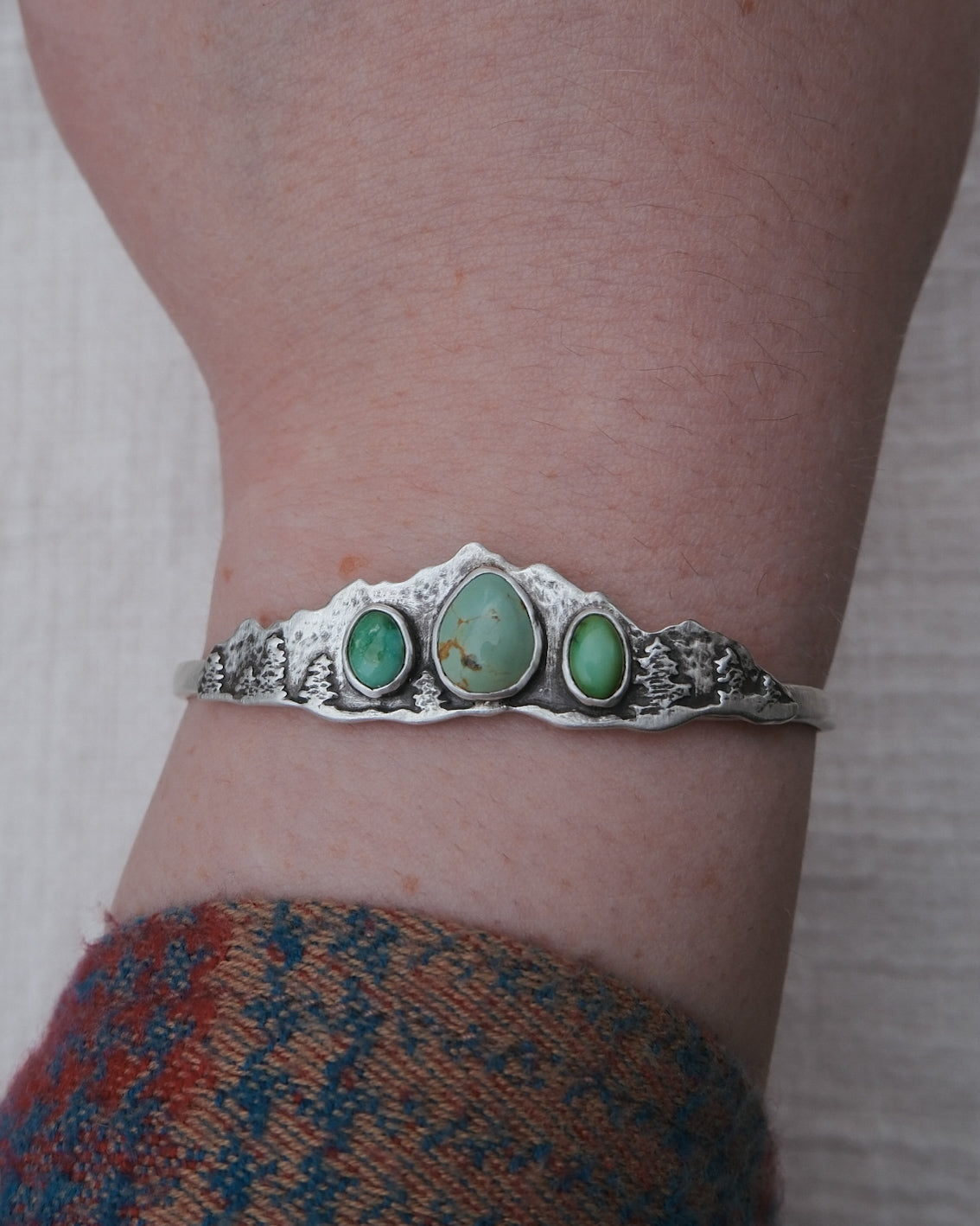 Cascades Cuff | (new)