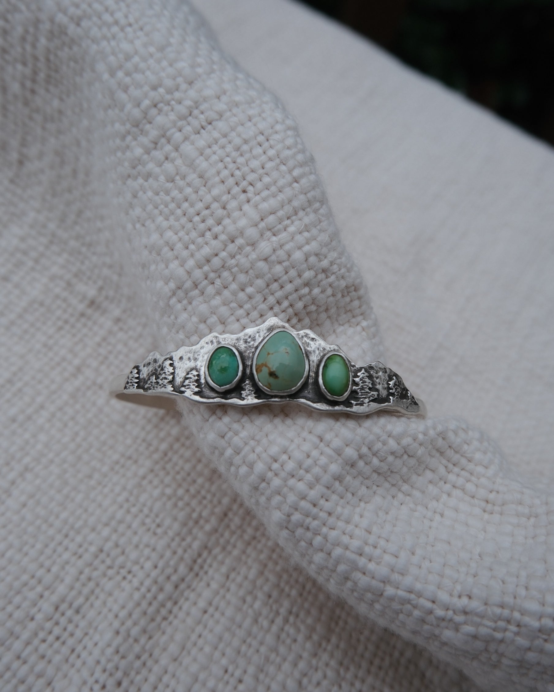 Cascades Cuff | (new)