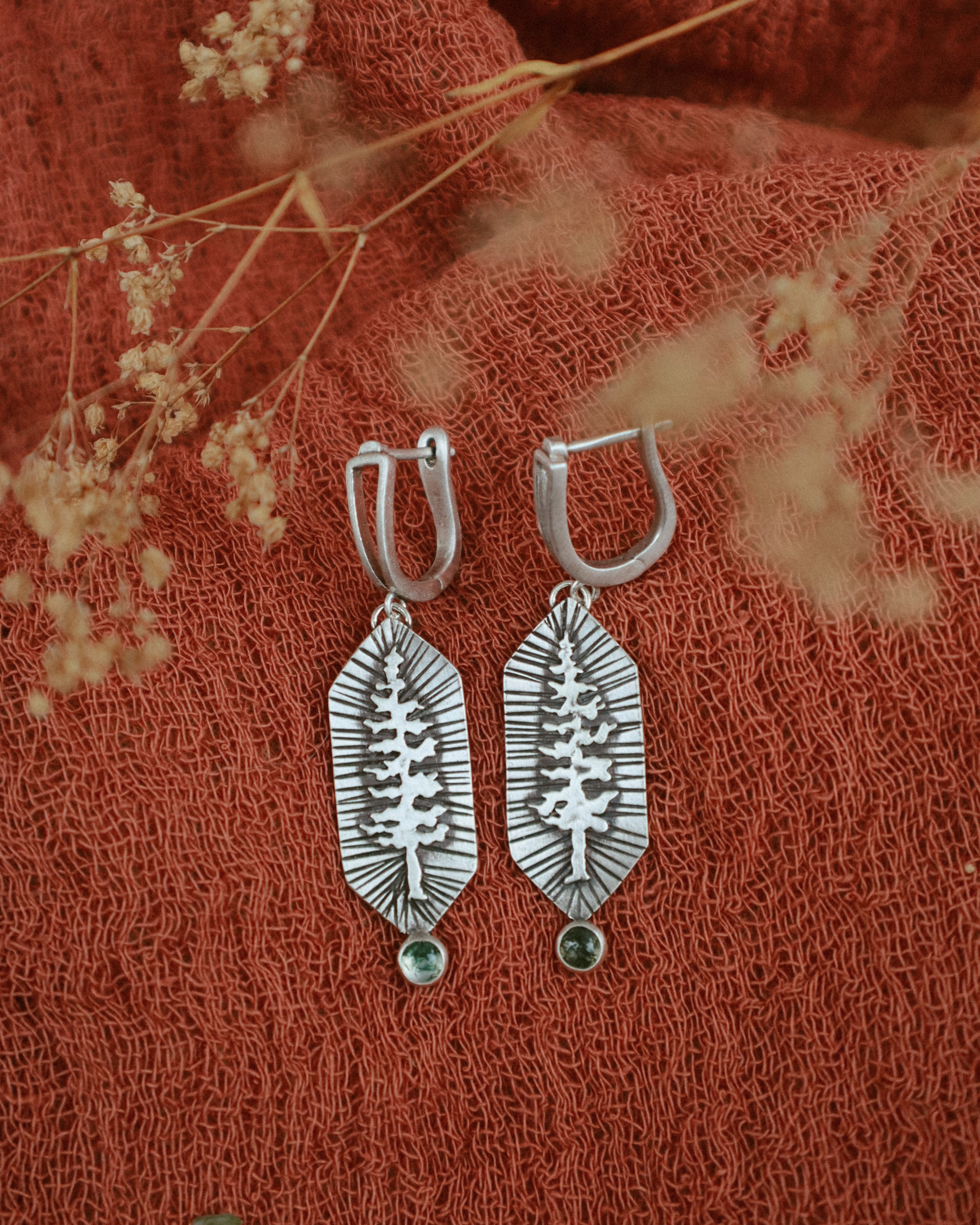 Pine Drop Lever Backs #1 | moss agate