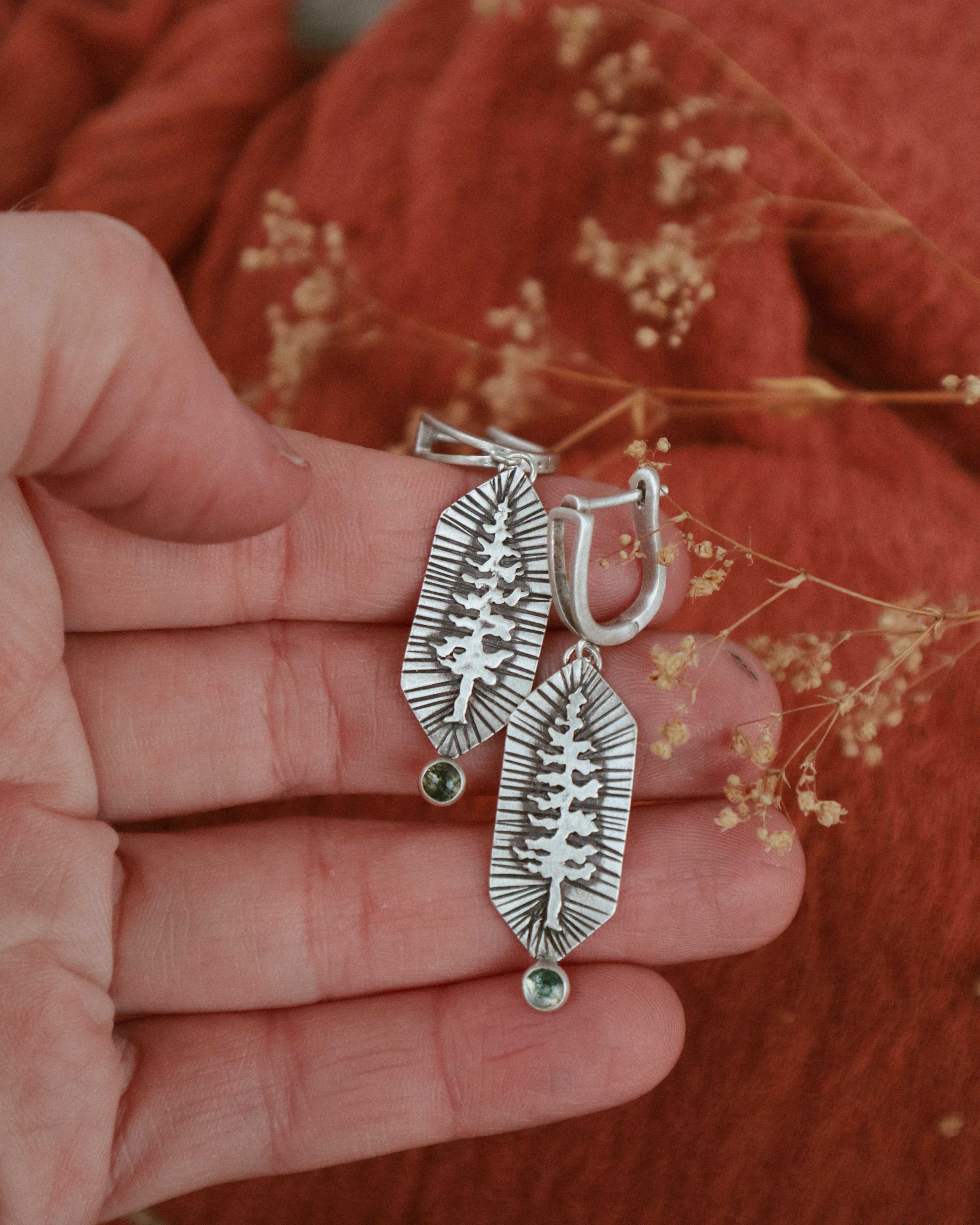 Pine Drop Lever Backs #1 | moss agate
